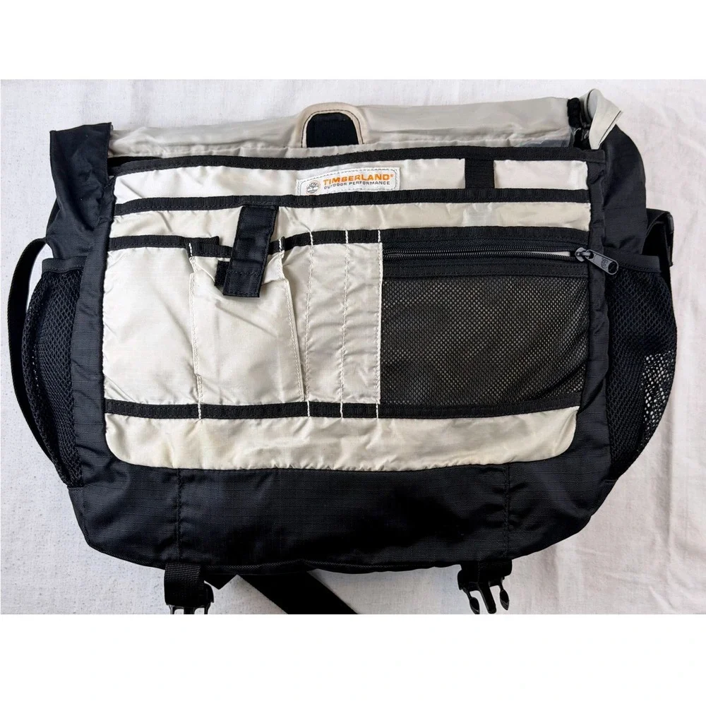 Timberland Messenger Bag Black Grey Ripstop Laptop Sleeve Padded Shoulder Strap